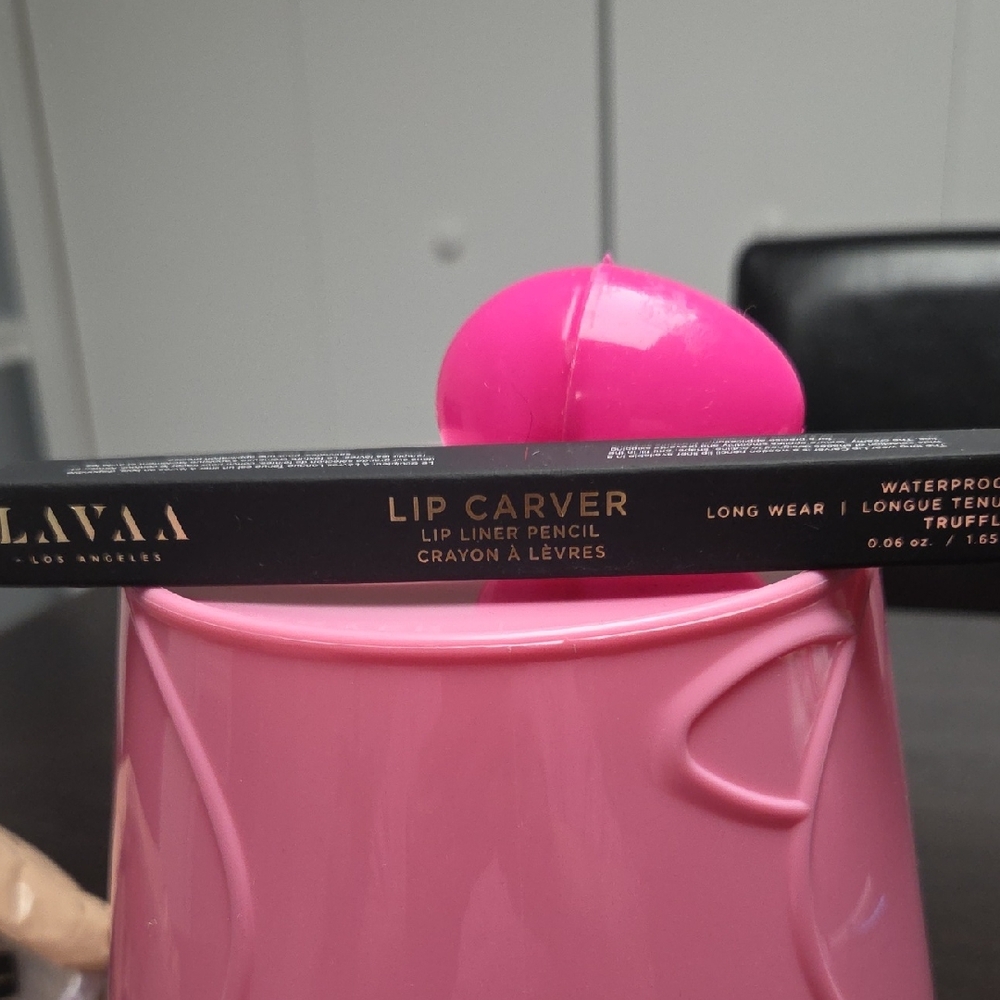 Lavaa Lip Carver Lip Liner - Truffle